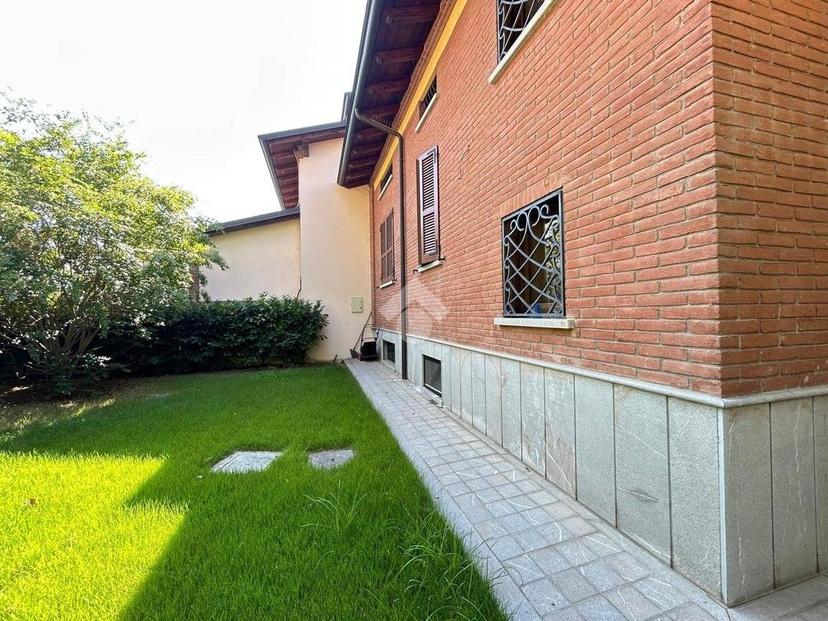 Villa unifamiliare viale L. Illica 102, Centro, Fiorenzuola d'Arda — foto 11 di 24
