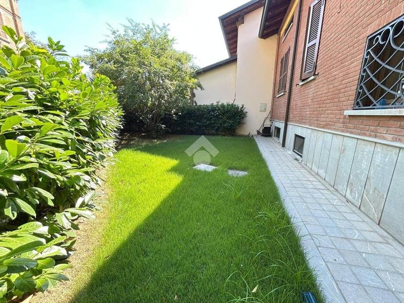Villa unifamiliare viale L. Illica 102, Centro, Fiorenzuola d'Arda — foto 2 di 24