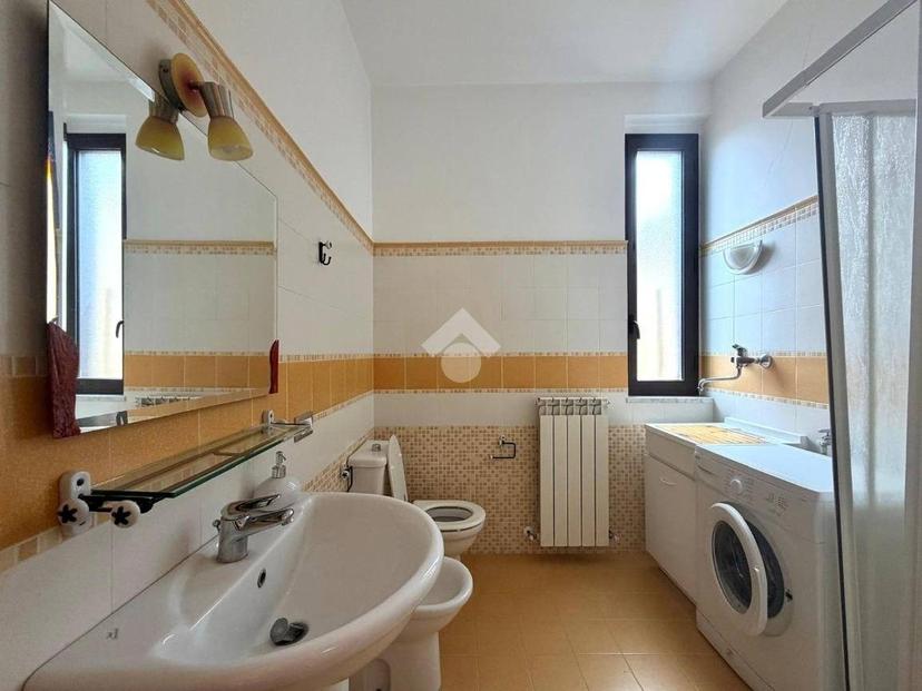 Trilocale V. Sabotino 31, Centro, Cosenza — foto 16 di 16