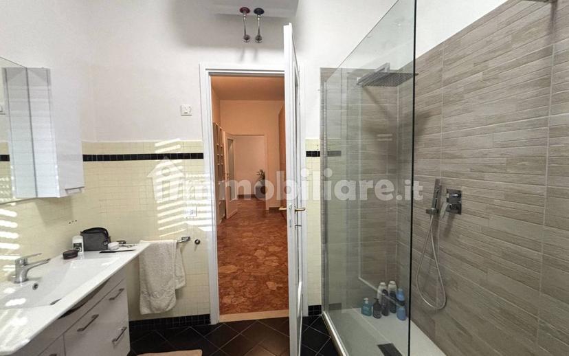 Trilocale buono stato, sesto piano, Centro, Mantova