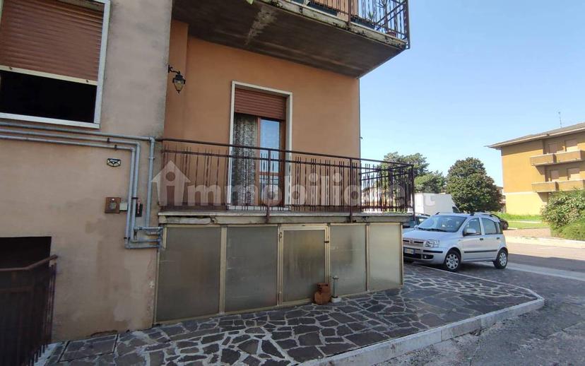 Appartamento via degli Scaligeri 70, Centro, Salizzole