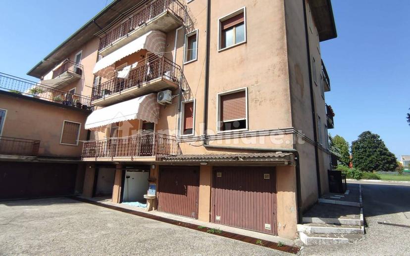 Appartamento via degli Scaligeri 70, Centro, Salizzole — foto 15 di 40
