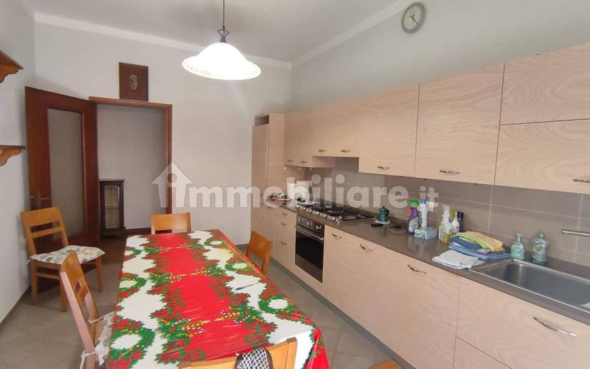 Appartamento via degli Scaligeri 70, Centro, Salizzole — foto 4 di 40