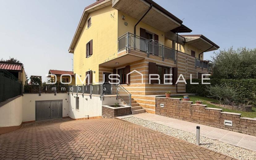 Villa bifamiliare via Giacomo Matteotti 12, Sandrà, Castelnuovo del Garda — foto 42 di 53