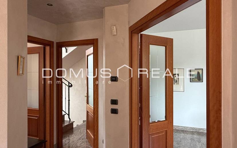 Villa bifamiliare via Giacomo Matteotti 12, Sandrà, Castelnuovo del Garda — foto 50 di 53