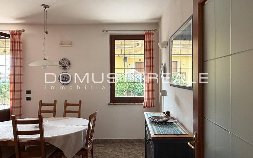 Villa bifamiliare via Giacomo Matteotti 12, Sandrà, Castelnuovo del Garda — foto 33 di 53