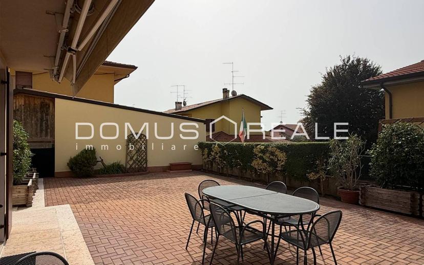 Villa bifamiliare via Giacomo Matteotti 12, Sandrà, Castelnuovo del Garda — foto 46 di 53