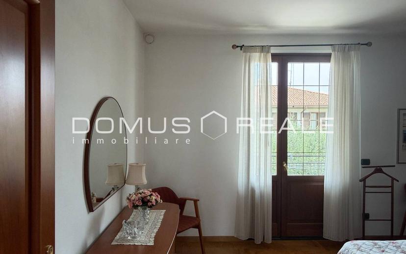 Villa bifamiliare via Giacomo Matteotti 12, Sandrà, Castelnuovo del Garda — foto 3 di 53