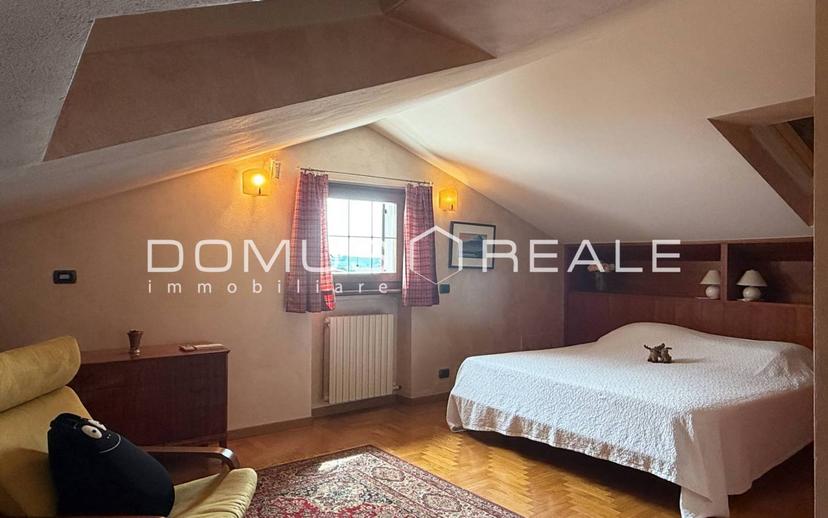 Villa bifamiliare via Giacomo Matteotti 12, Sandrà, Castelnuovo del Garda — foto 2 di 53
