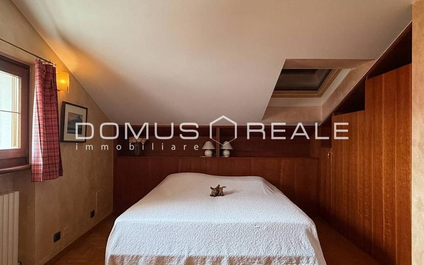 Villa bifamiliare via Giacomo Matteotti 12, Sandrà, Castelnuovo del Garda — foto 4 di 53