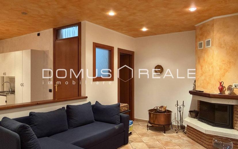 Villa bifamiliare via Giacomo Matteotti 12, Sandrà, Castelnuovo del Garda — foto 18 di 53
