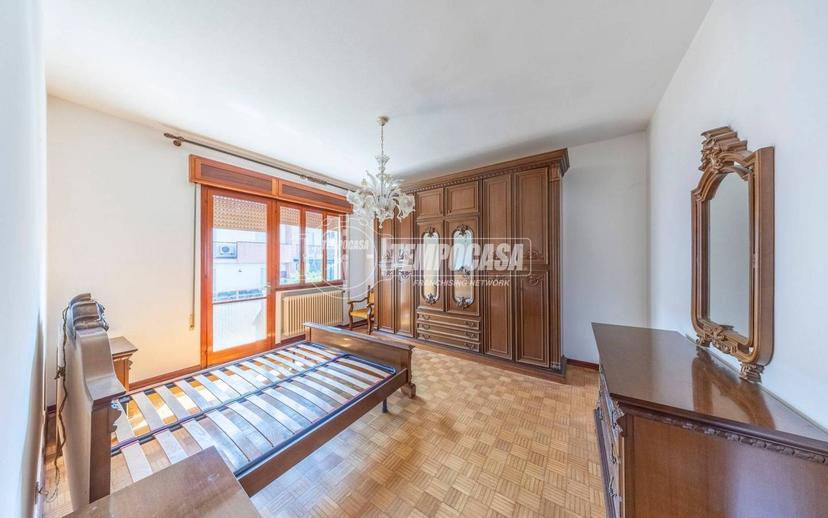 Appartamento via Raffaello Sanzio 19, Centro, Dolo — foto 3 di 46
