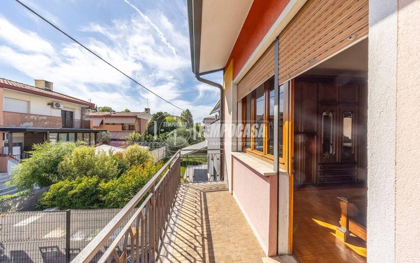 Appartamento via Raffaello Sanzio 19, Centro, Dolo — foto 5 di 46