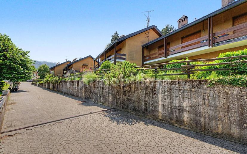 Quadrilocale via Giuseppe Verdi, 6, Ramponio Verna, Alta Valle Intelvi — foto 12 di 33