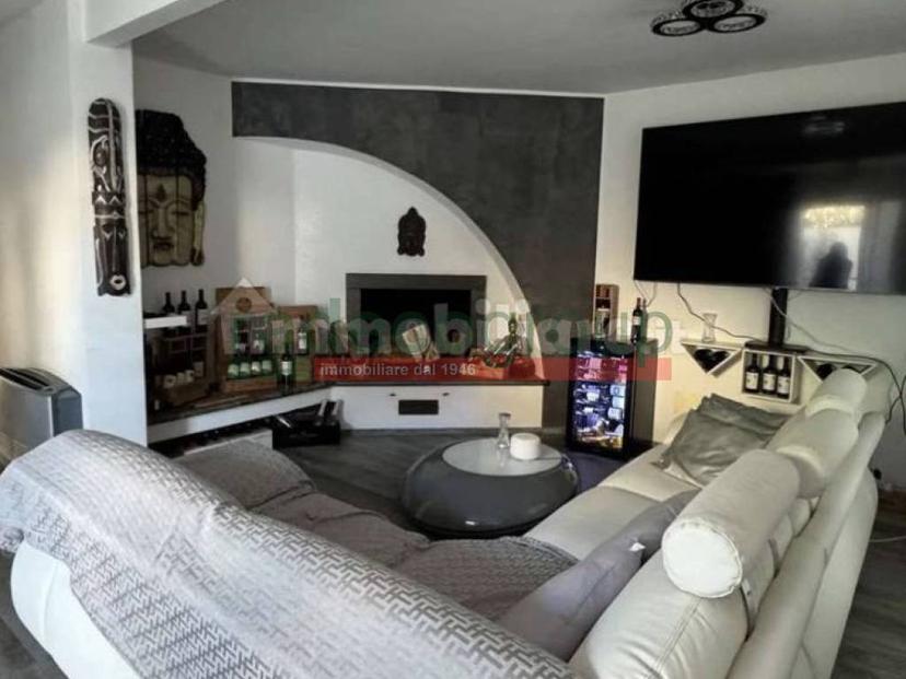 Villa unifamiliare via Giovanni Salvestri 51, Ardenza, Livorno — foto 2 di 7