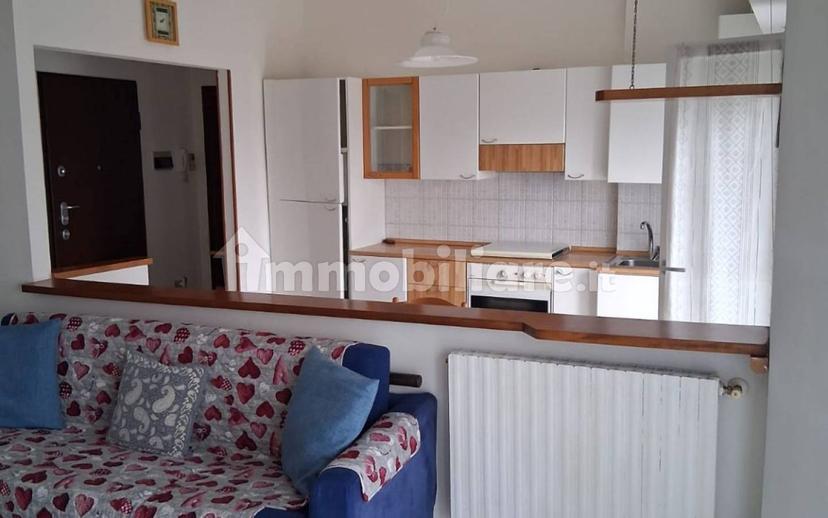 Bilocale via Indipendenza 47, Centro, Romano di Lombardia — foto 4 di 11