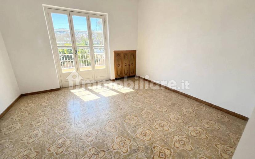 Terratetto unifamiliare 320 m², buono stato, Mesagne — foto 5 di 15