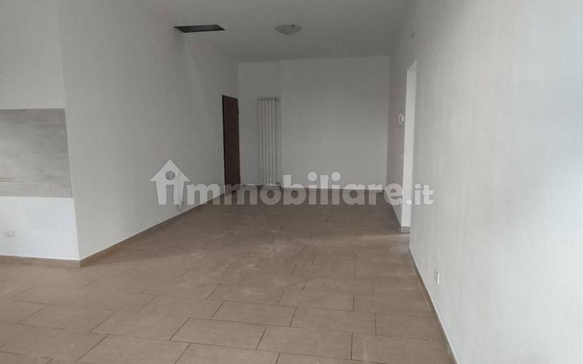 Trilocale via Roma, Centro, Palazzo Pignano — foto 4 di 11