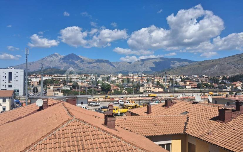 Quadrilocale via Montello, Centro, Avezzano — foto 2 di 31