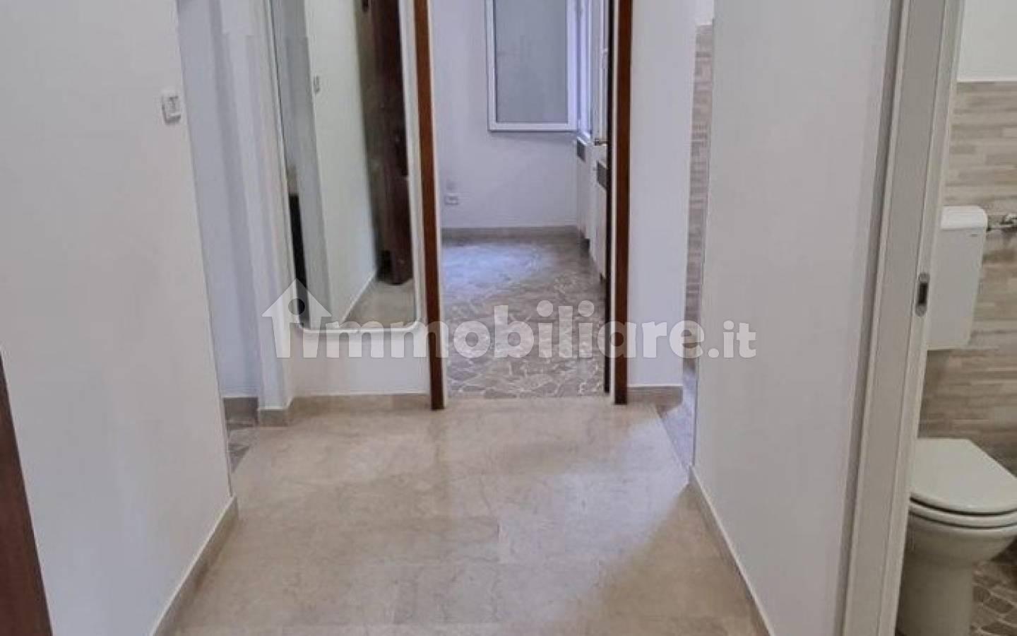 Stanza singola via Emilia Ponente 22, Bologna