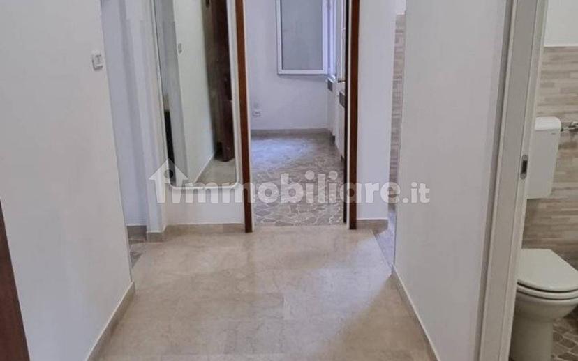Stanza singola via Emilia Ponente 22, Bologna