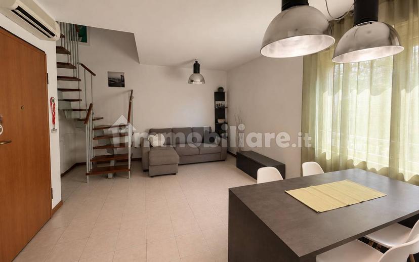 Bilocale via Giuseppe Mazzini 4C, Varedo — foto 2 di 21