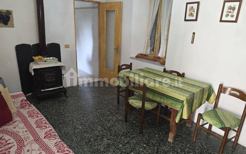 Terratetto unifamiliare 130 m², buono stato, Scandeluzza, Montiglio Monferrato — foto 4 di 14