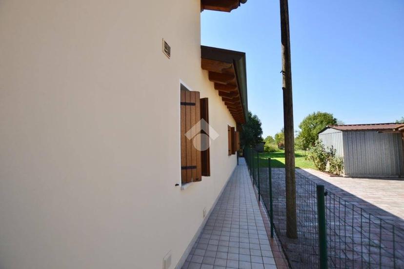 Villa unifamiliare via Ronche di Sotto, Piavon, Oderzo — foto 9 di 40
