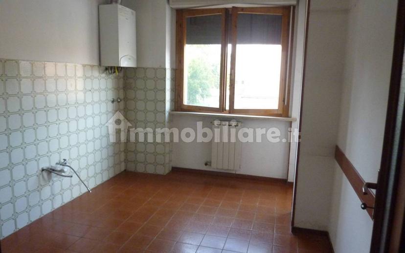 Trilocale via Belletti, San Rocco, Novara — foto 37 di 38