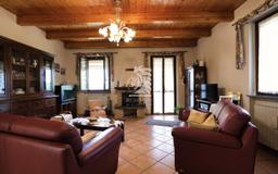 Villa a schiera via Don Eugenio Gherlone, Centro, Cossombrato
