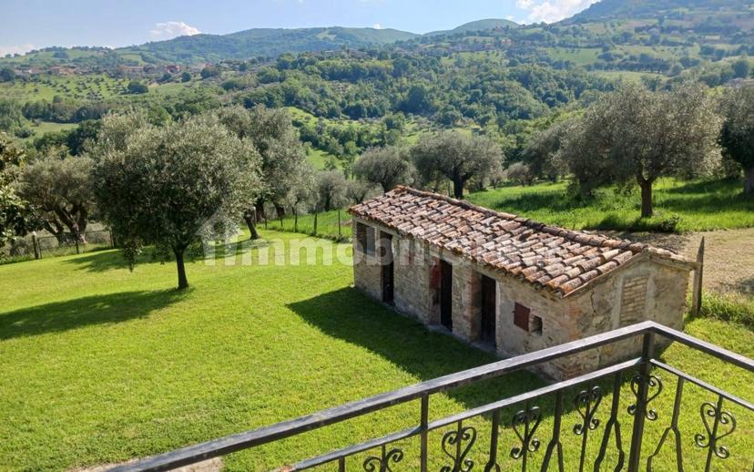 Casa colonica, da ristrutturare, 420 m², Torre, Cingoli — foto 26 di 33