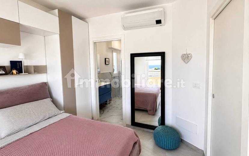 Attico via Como 33, Centro, Pietra Ligure — foto 4 di 31