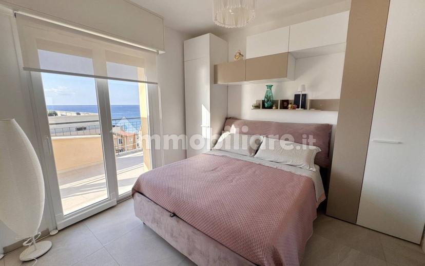 Attico via Como 33, Centro, Pietra Ligure — foto 30 di 31