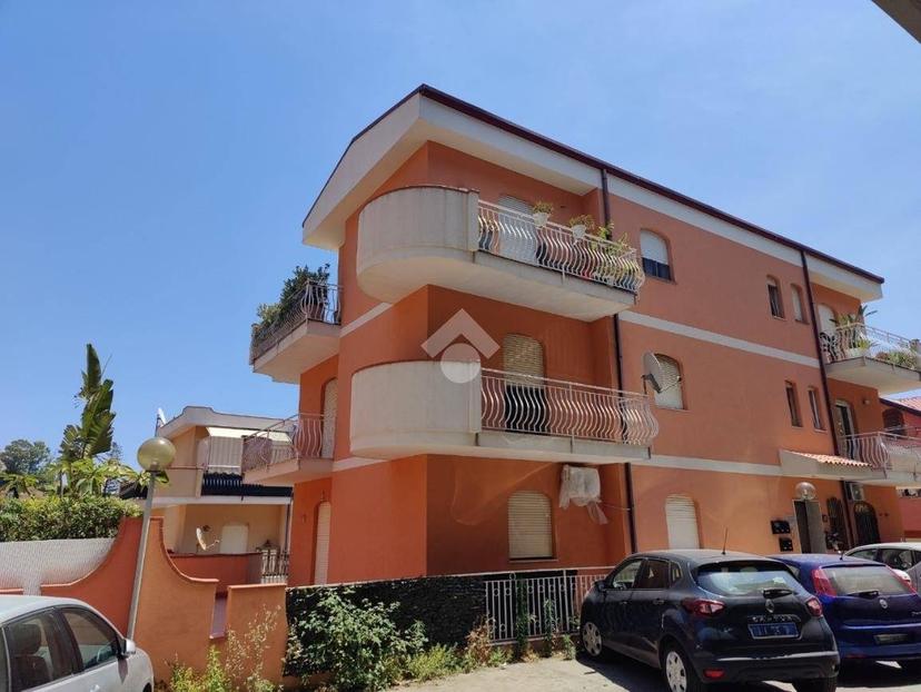 Trilocale via Dei Sei Mulini 22, Centro, Giardini-Naxos — foto 27 di 39