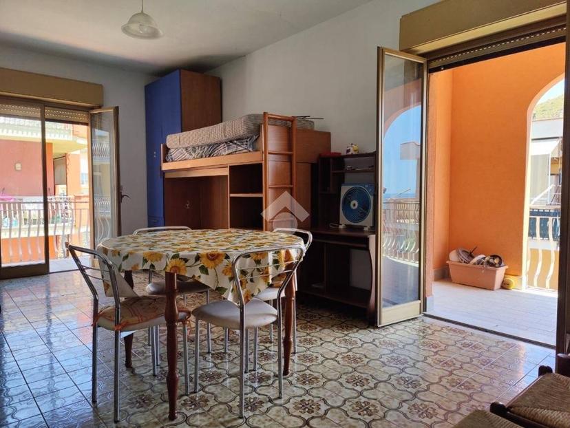 Trilocale via Dei Sei Mulini 22, Centro, Giardini-Naxos — foto 37 di 39