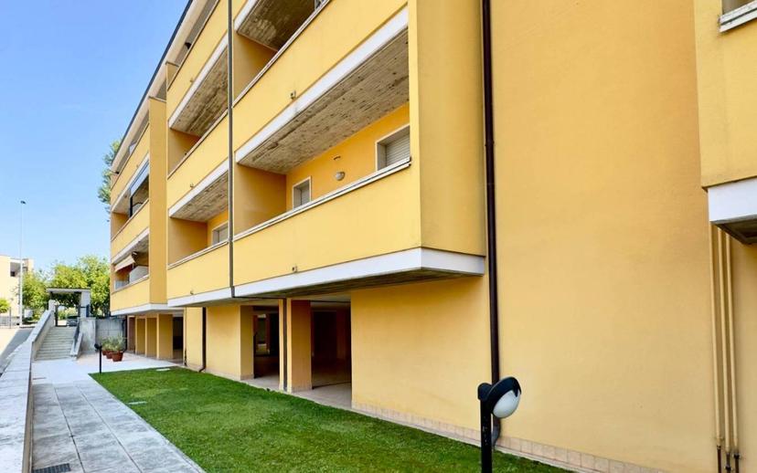 Trilocale via Lucio III, San Massimo - Croce Bianca, Verona — foto 2 di 18