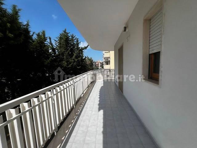 Bilocale via Villa Frisari, Bisceglie — foto 2 di 22