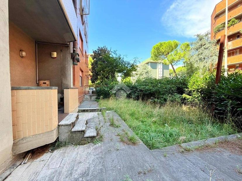Quadrilocale via Piero della Francesca 22, Repubblica, Prato — foto 3 di 35