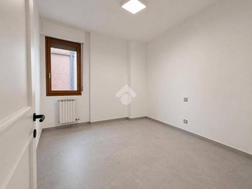 Quadrilocale via Piero della Francesca 22, Repubblica, Prato — foto 14 di 35