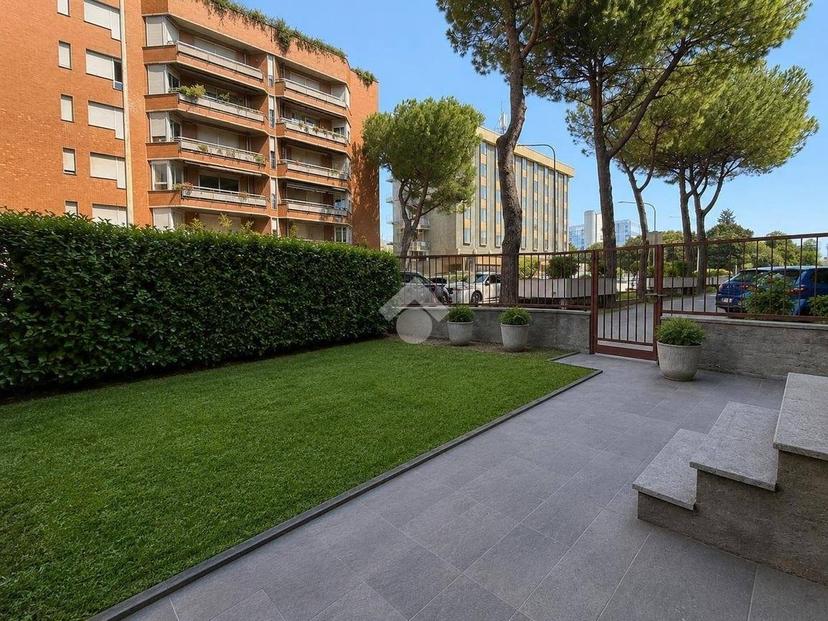 Quadrilocale via Piero della Francesca 22, Repubblica, Prato — foto 10 di 35