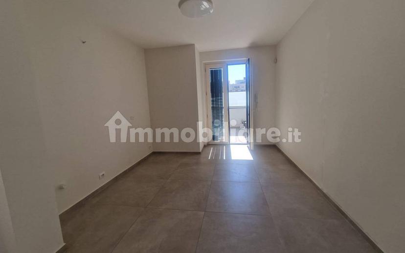 Bilocale via Avvocato Giacinto Dell'Olio, Trani — foto 3 di 17
