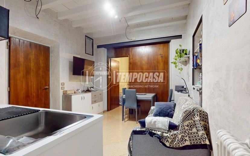 Monolocale via Bruno Buozzi 5, Centro, Mantova — foto 13 di 16