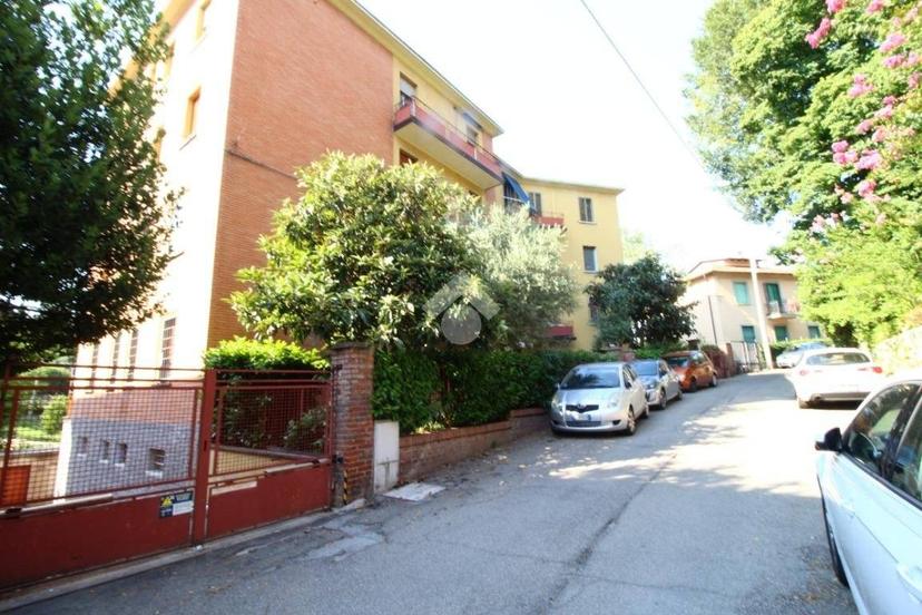 Bilocale via del Genio 4, Colli Saragozza, Bologna — foto 10 di 26