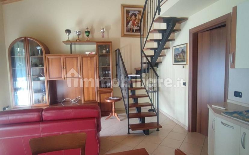 Trilocale ottimo stato, piano terra, Gazzuolo — foto 30 di 33