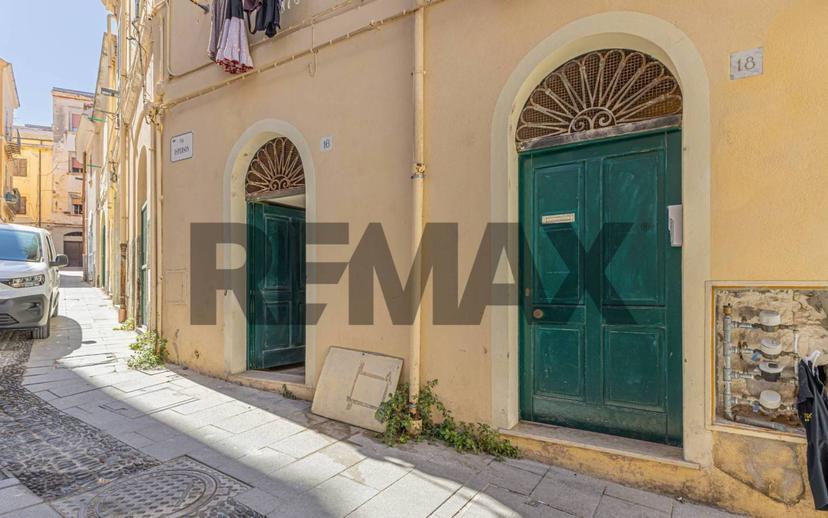Trilocale via Esperson 16, Centro Storico, Sassari — foto 23 di 41