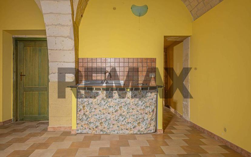 Trilocale via Esperson 16, Centro Storico, Sassari — foto 32 di 41