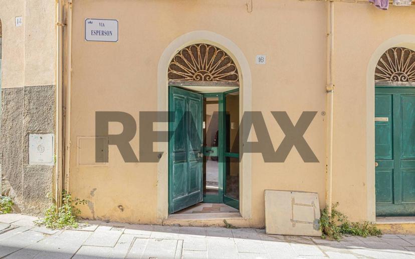 Trilocale via Esperson 16, Centro Storico, Sassari — foto 15 di 41