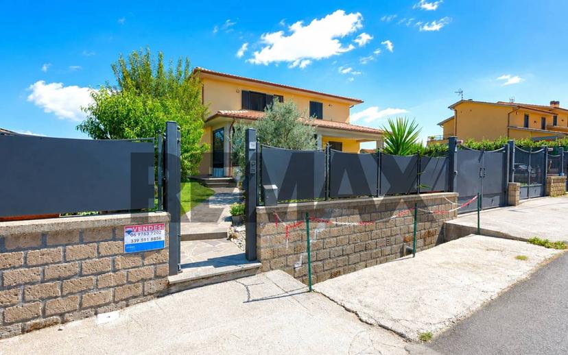 Villa bifamiliare Strada Montecchio Scomparti 54, Capodimonte — foto 29 di 50