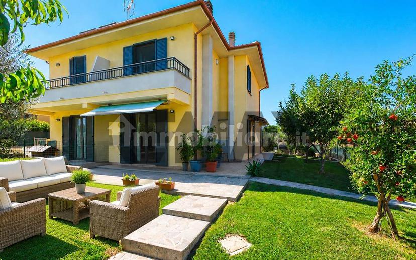Villa bifamiliare Strada Montecchio Scomparti 54, Capodimonte — foto 44 di 50