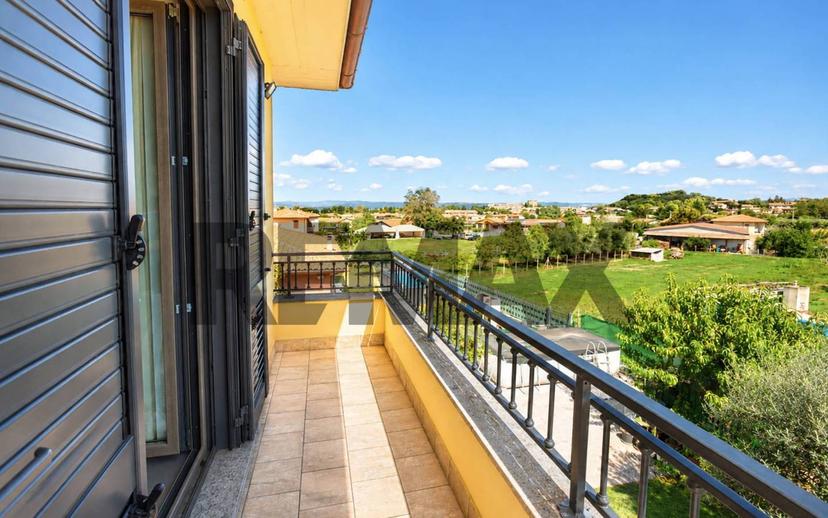 Villa bifamiliare Strada Montecchio Scomparti 54, Capodimonte — foto 22 di 50